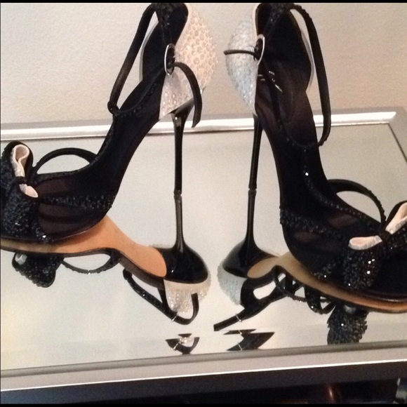 ISO - Picture 4 of 5